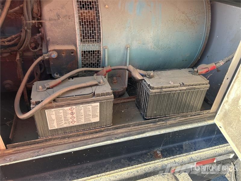 Whisperwatt DF-3300SSK4 300 kVA Mobile Generator Set Diesel Generators