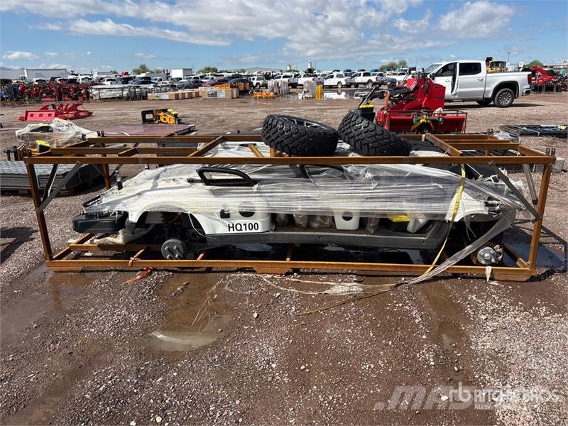 White Six-Seater Golf Cart (Unused) 高爾夫球車