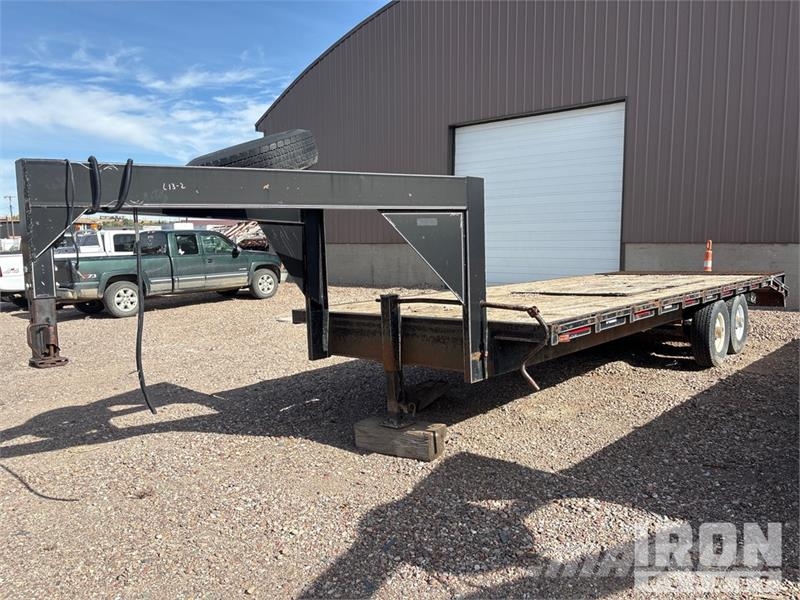 Wilray 24 24 ft T/A Gooseneck Equipment Trailer Prikolice za prevoz vozil