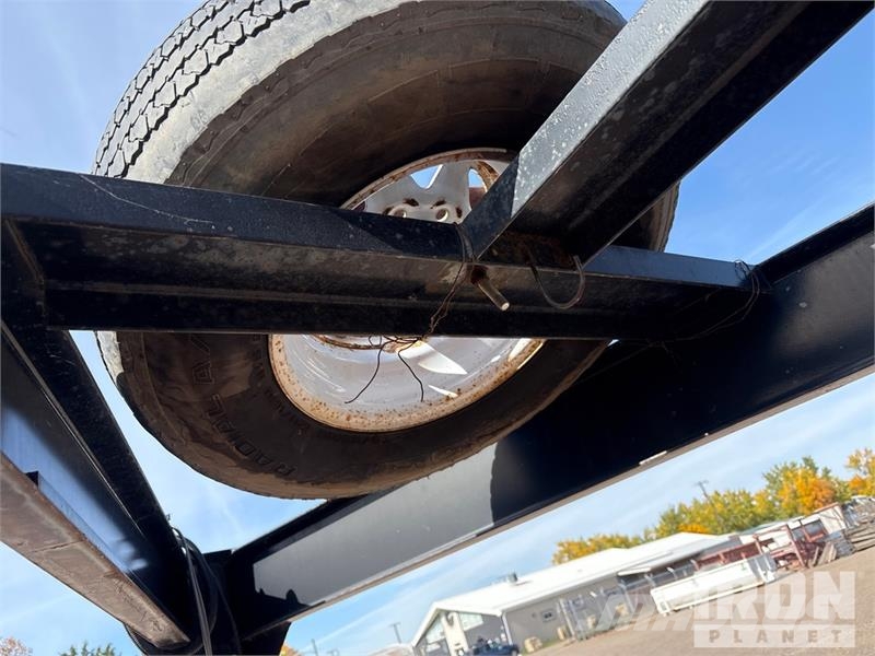 Wilray 24 24 ft T/A Gooseneck Equipment Trailer Prikolice za prevoz vozil