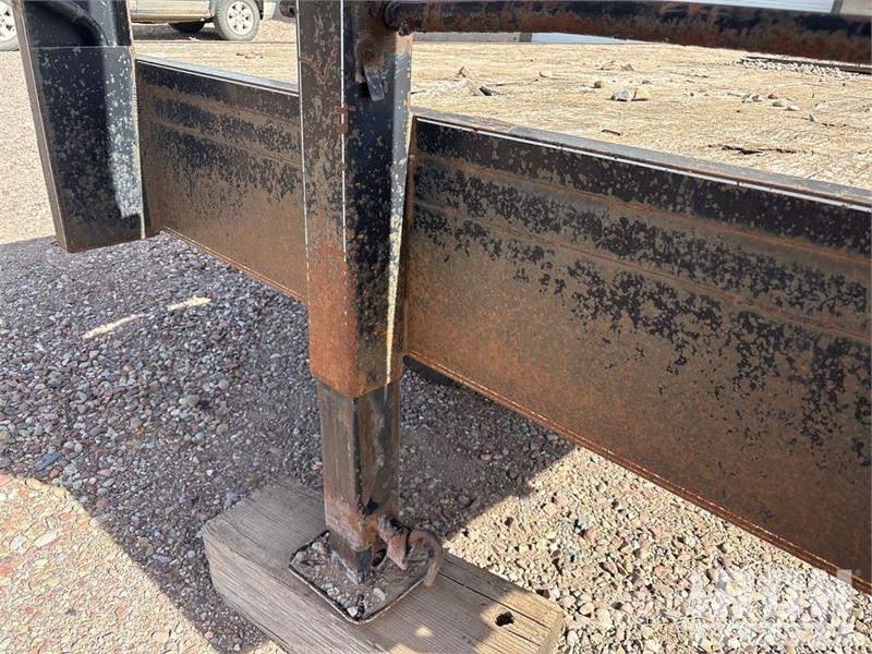 Wilray 24 24 ft T/A Gooseneck Equipment Trailer Prikolice za prevoz vozil