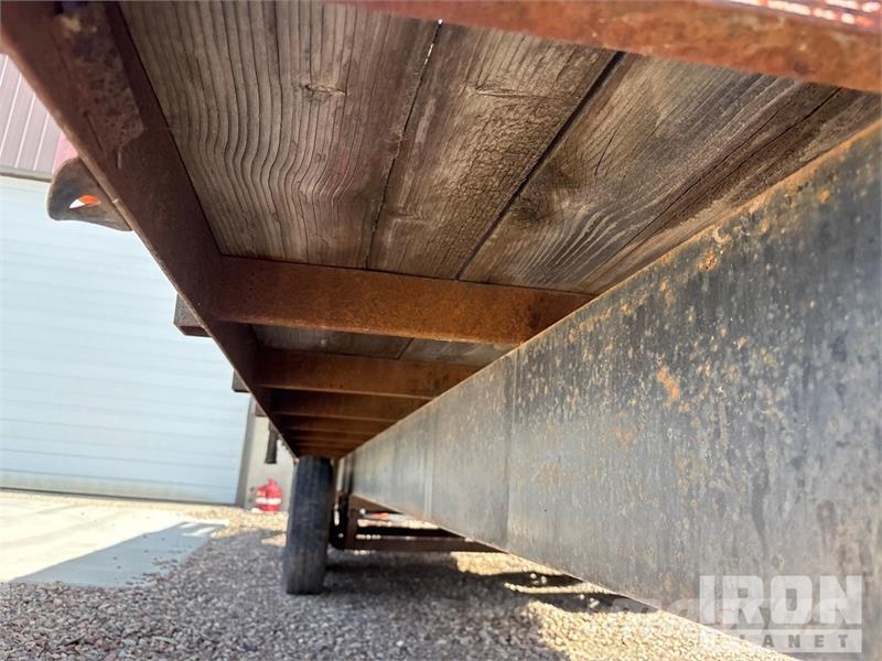 Wilray 24 24 ft T/A Gooseneck Equipment Trailer Prikolice za prevoz vozil