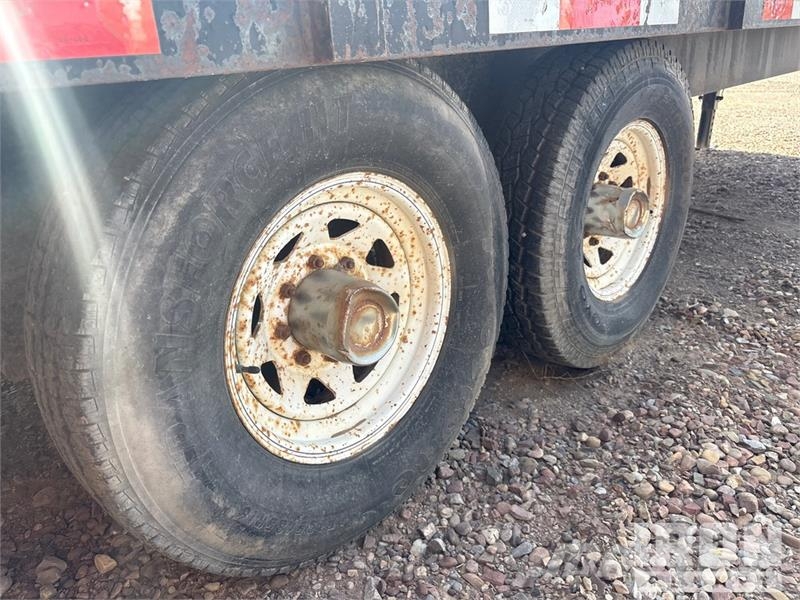 Wilray 24 24 ft T/A Gooseneck Equipment Trailer Prikolice za prevoz vozil