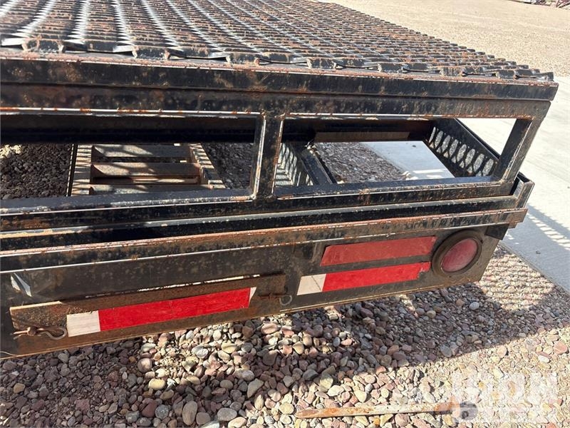 Wilray 24 24 ft T/A Gooseneck Equipment Trailer Prikolice za prevoz vozil