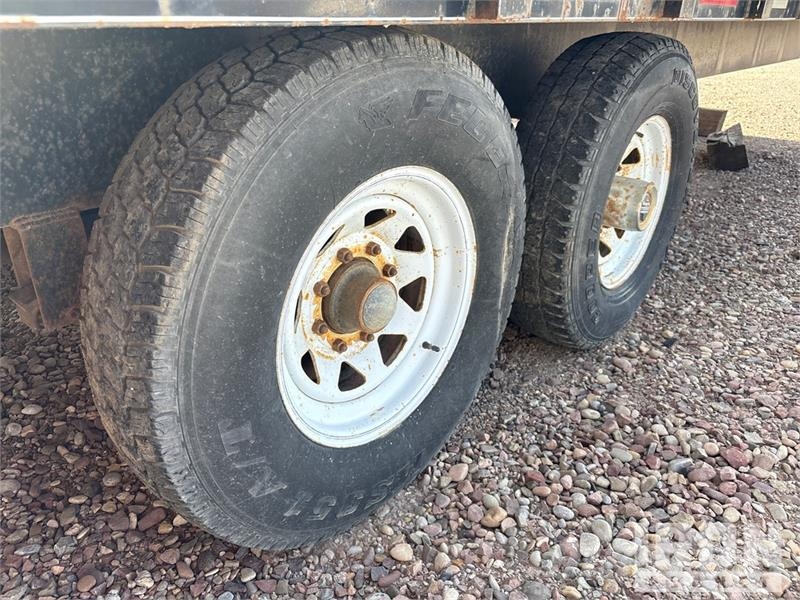 Wilray 24 24 ft T/A Gooseneck Equipment Trailer Prikolice za prevoz vozil