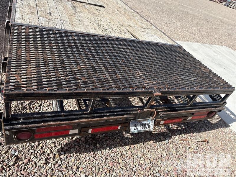 Wilray 24 24 ft T/A Gooseneck Equipment Trailer Prikolice za prevoz vozil