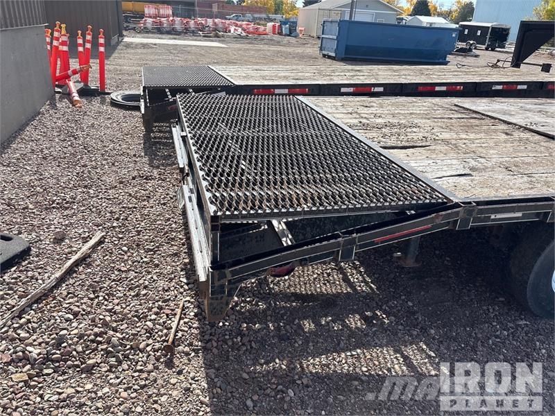 Wilray 24 24 ft T/A Gooseneck Equipment Trailer Prikolice za prevoz vozil