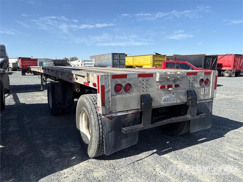 Wilson 45 ft T/A Spread Axle Flatbed Trailer 平板式/側卸式拖車
