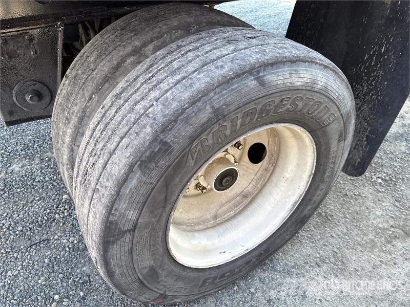 Wilson 45 ft T/A Spread Axle Flatbed Trailer 平板式/側卸式拖車