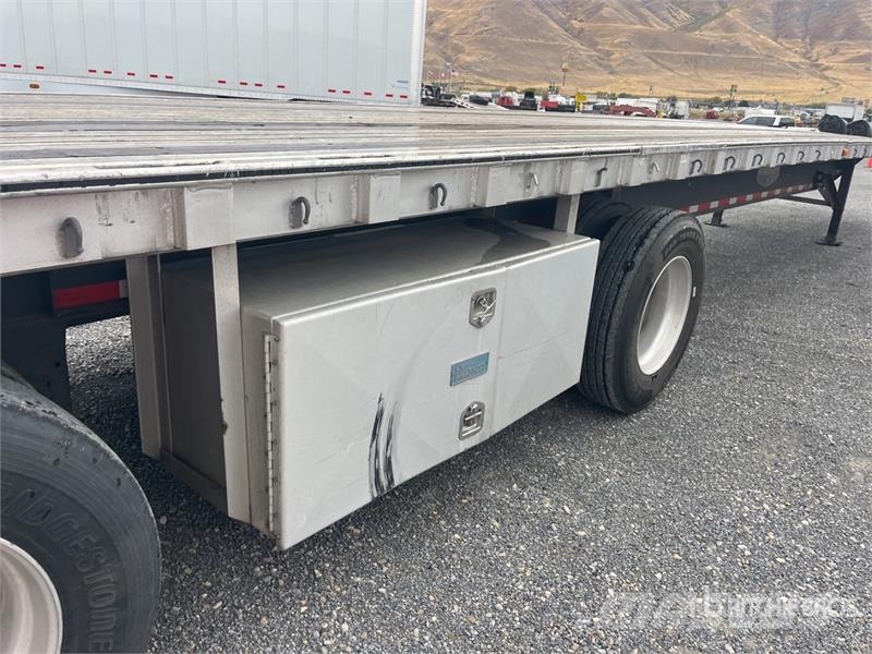 Wilson CF-1080 48 ft T/A Flatbed Trailer Reboques de caixa aberta/rebatíveis