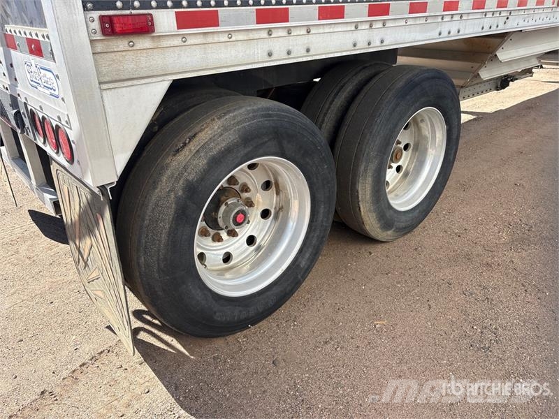 Wilson DWH-550B 43 ft T/A Grain Trailer 運糧車