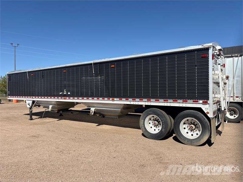 Wilson DWH-550B 43 ft T/A Grain Trailer 運糧車