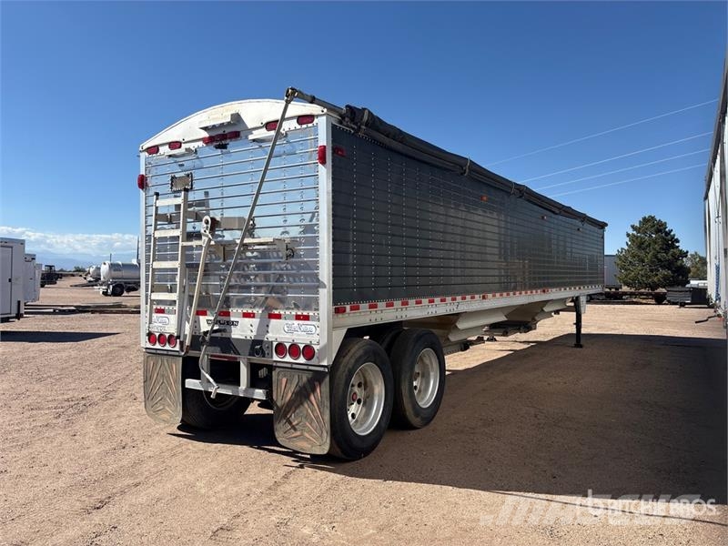 Wilson DWH-550B 43 ft T/A Grain Trailer 運糧車