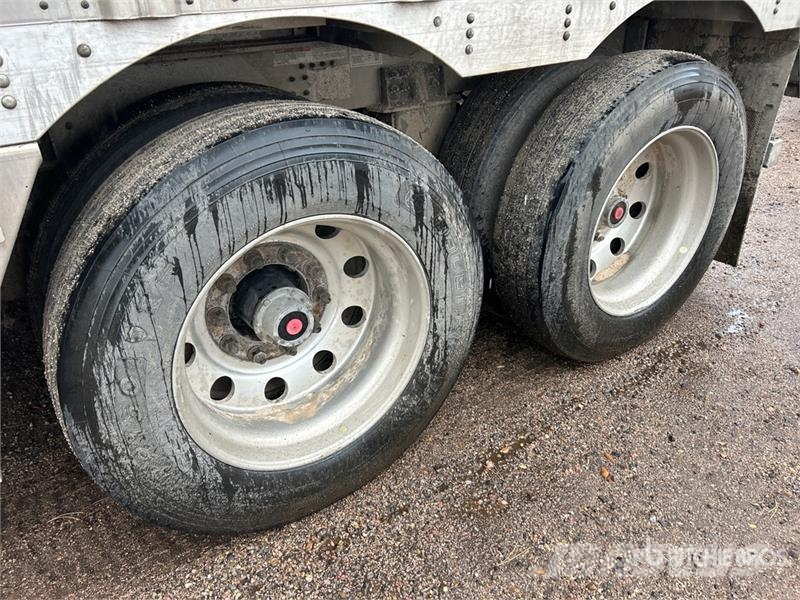 Wilson PSDCL-402 50 ft T/A Livestock Trailer Prikolice za prevoz živine