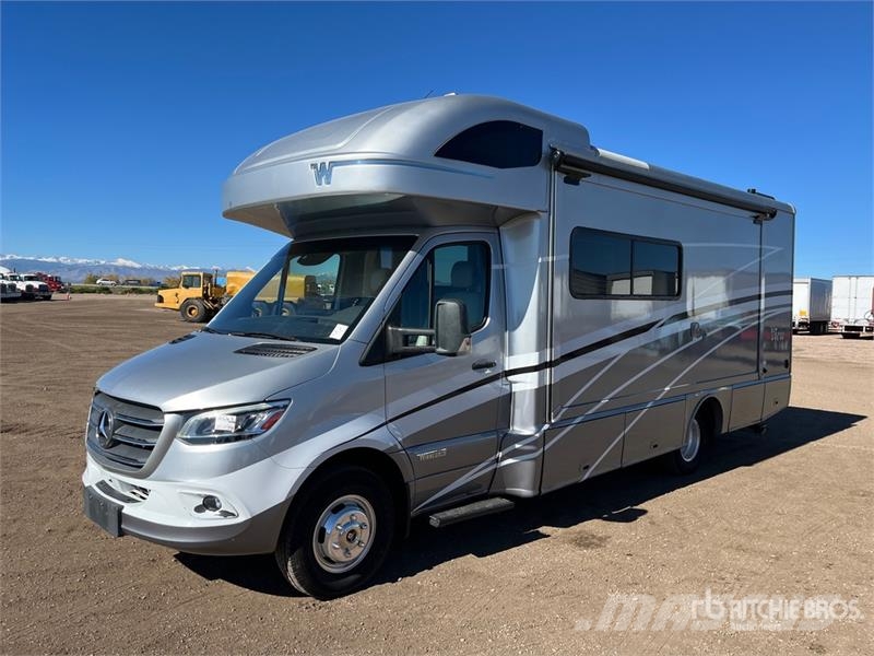  Winnebago View 24D Motor Home 露營車和有篷卡車