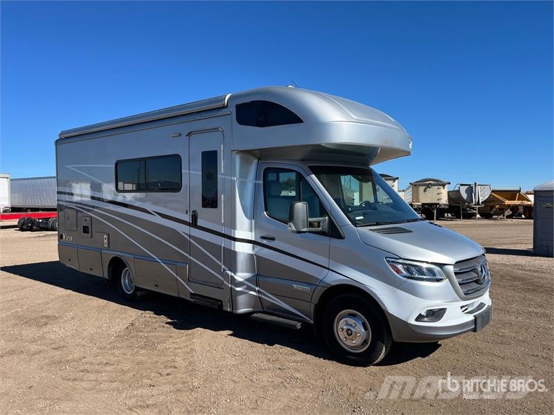  Winnebago View 24D Motor Home 露營車和有篷卡車