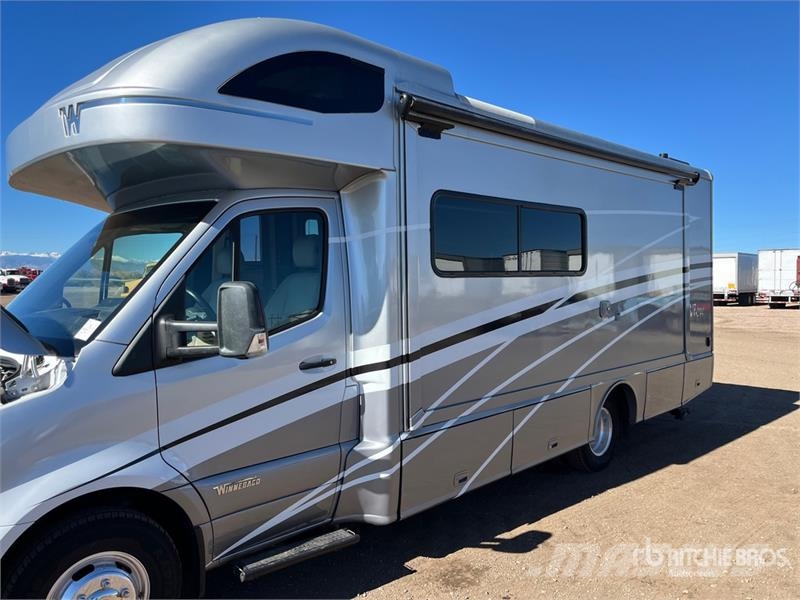  Winnebago View 24D Motor Home 露營車和有篷卡車