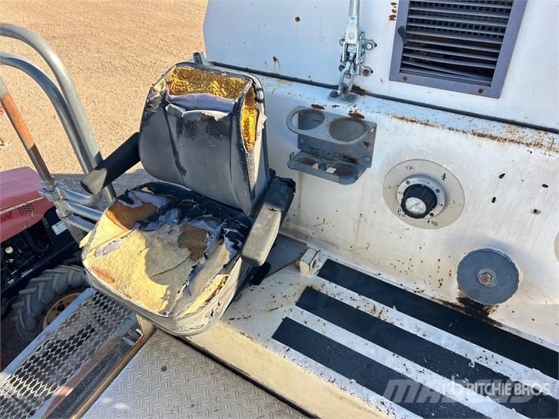 Wirtgen W2000 アスファルトコールドミリングマシーン