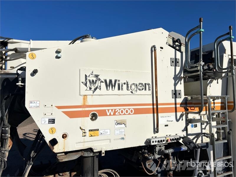 Wirtgen W2000 アスファルトコールドミリングマシーン