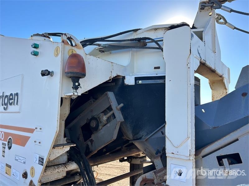 Wirtgen W2000 アスファルトコールドミリングマシーン