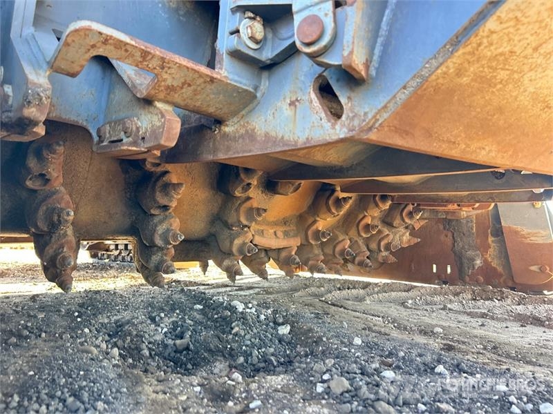 Wirtgen W2000 アスファルトコールドミリングマシーン