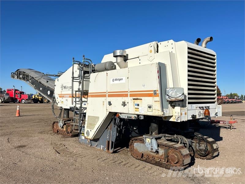 Wirtgen W2000 アスファルトコールドミリングマシーン