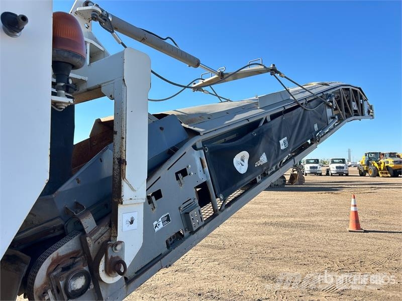 Wirtgen W2000 アスファルトコールドミリングマシーン