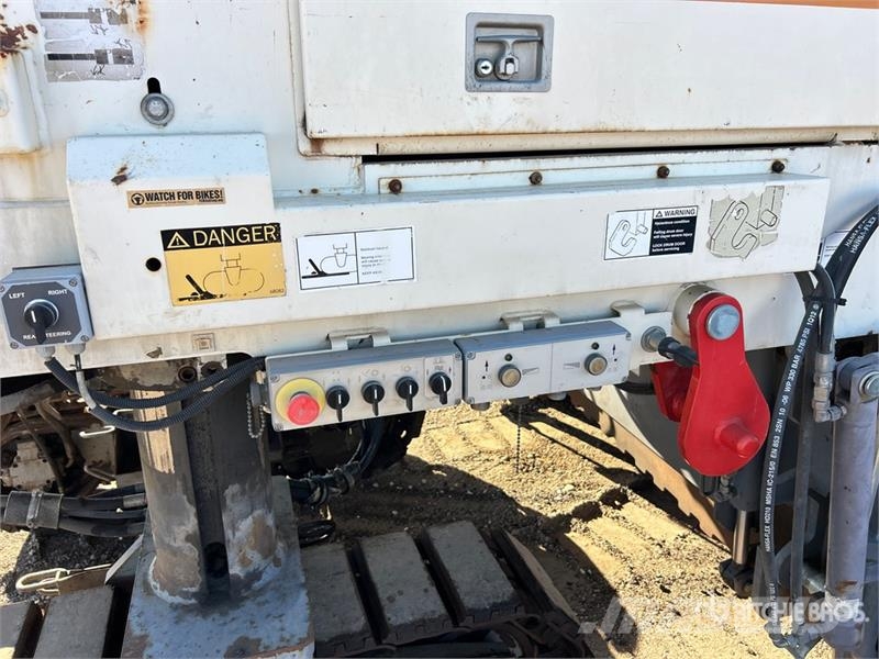 Wirtgen W2000 アスファルトコールドミリングマシーン