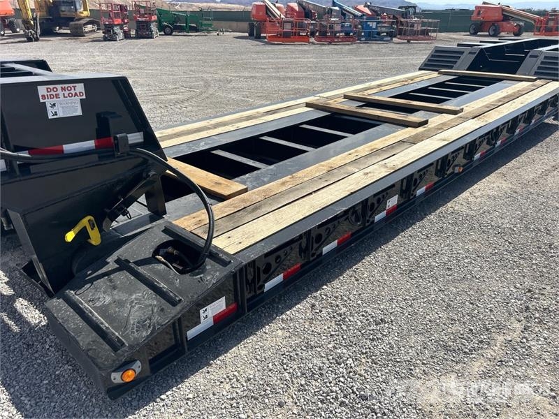 Witzco Challenger RG-52 Tri/A Removable Gooseneck Lowboy  低架裝載車