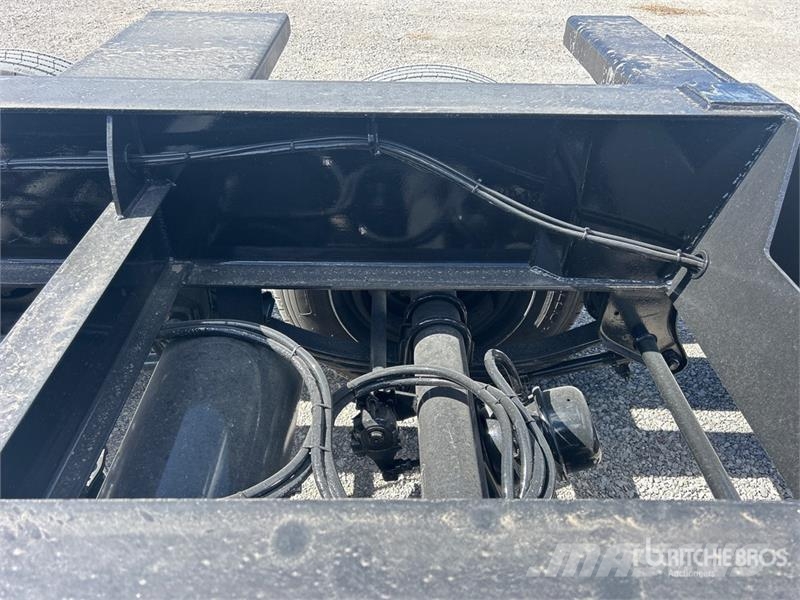 Witzco Challenger RG-52 Tri/A Removable Gooseneck Lowboy  低架裝載車