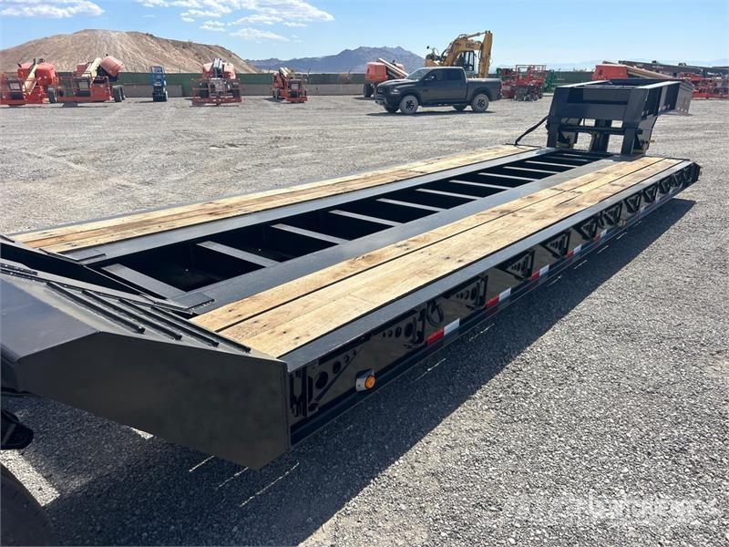 Witzco Challenger RG-52 Tri/A Removable Gooseneck Lowboy 低架裝載車