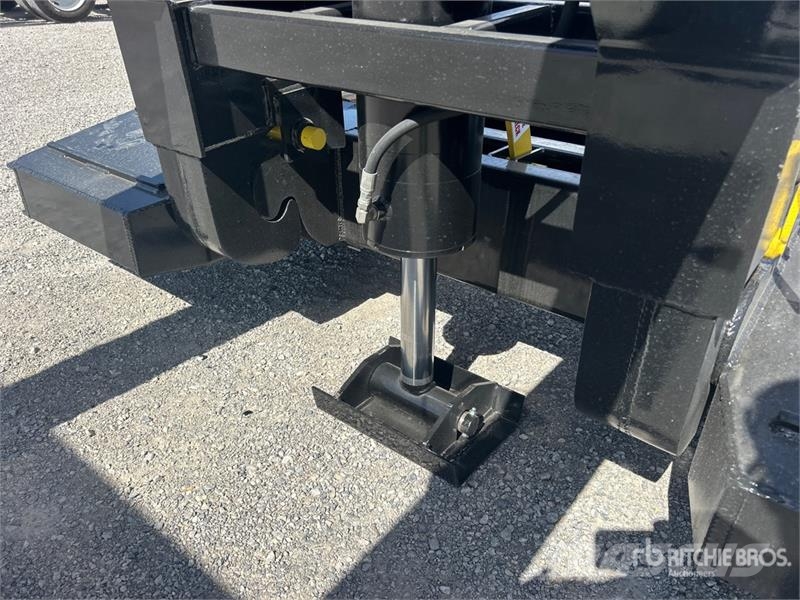 Witzco Challenger RG-52 Tri/A Removable Gooseneck Lowboy 低架裝載車