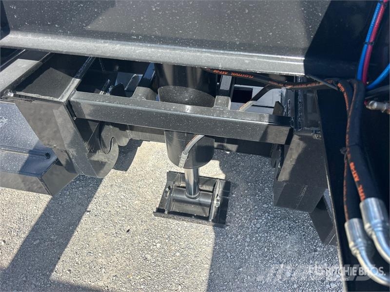 Witzco Challenger RG-52 Tri/A Removable Gooseneck Lowboy 低架裝載車