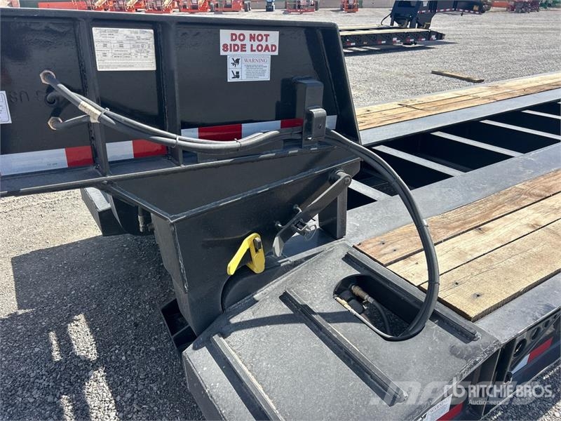 Witzco Challenger RG-52 Tri/A Removable Gooseneck Lowboy  低架裝載車