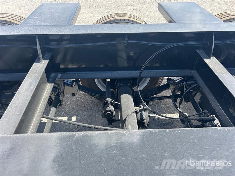 Witzco Challenger RG-52 Tri/A Removable Gooseneck Lowboy 低架裝載車