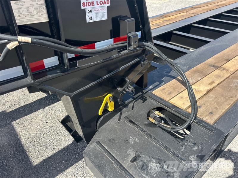 Witzco Challenger RG-52 Tri/A Removable Gooseneck Lowboy 低架裝載車