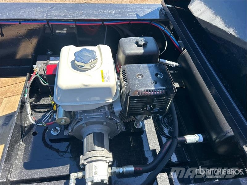 Witzco Challenger RG-52 平板拖车