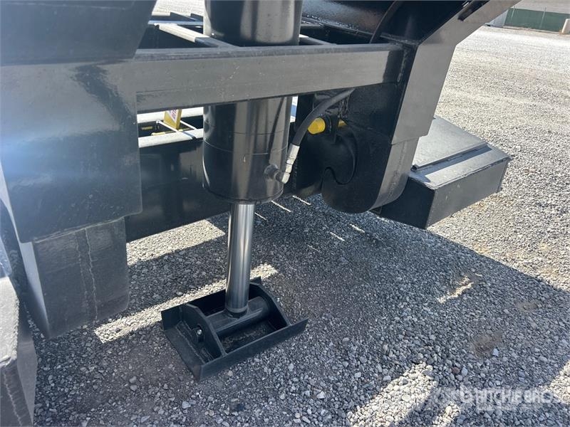 Witzco Challenger RG-52 Tri/A Removable Gooseneck Lowboy  低架裝載車