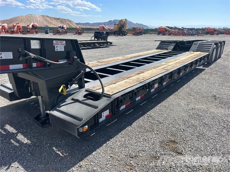 Witzco Challenger RG-52 Tri/A Removable Gooseneck Lowboy  低架裝載車
