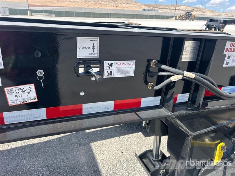 Witzco Challenger RG-52 Tri/A Removable Gooseneck Lowboy 低架裝載車