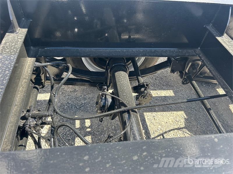 Witzco Challenger RG-52 Tri/A Removable Gooseneck Lowboy  低架裝載車
