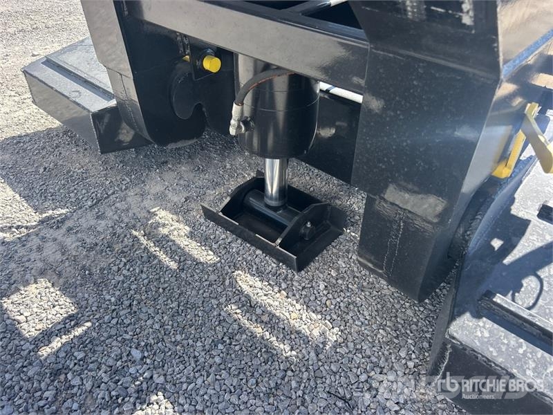 Witzco Challenger RG-52 Tri/A Removable Gooseneck Lowboy  低架裝載車