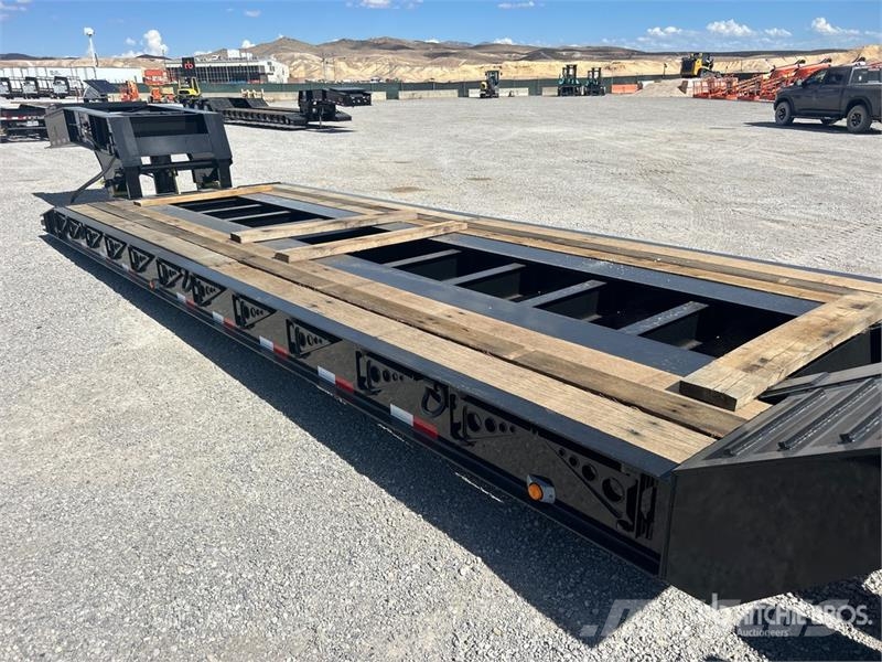 Witzco Challenger RG-52 Tri/A Removable Gooseneck Lowboy  低架裝載車