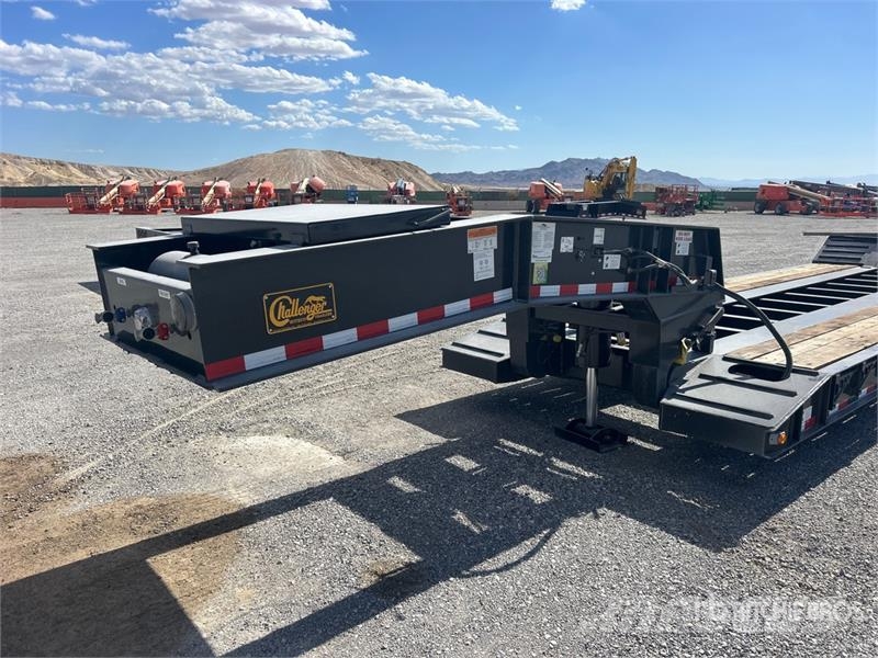 Witzco Challenger RG-52 Tri/A Removable Gooseneck Lowboy  低架裝載車