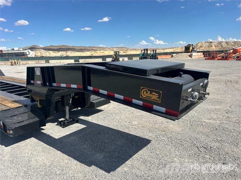 Witzco Challenger RG-52 Tri/A Removable Gooseneck Lowboy 低架裝載車