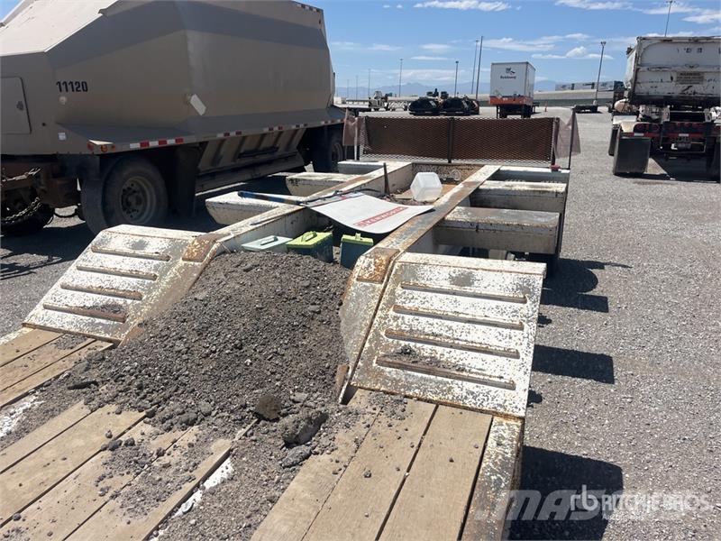 Witzco RG-50 Tri/A Removable Gooseneck Lowboy Trailer Maskintransporter