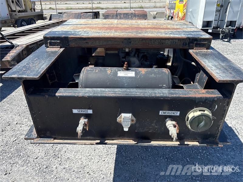 Witzco Trailers 35 ton T/A Removable Gooseneck Lowboy Tra Remorque surbaissée