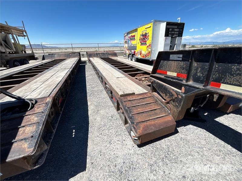 Witzco Trailers T/A Flatbed Trailer Прицепы-платформы/боковая разгрузка
