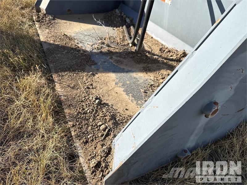 Wolverine 72 in Multi-Purpose Skid Steer Bucket Skovle