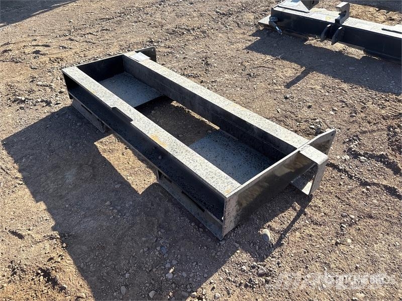  Wolverine FK-11-48W 48 in Skid Steer Attachment Mo Otros componentes